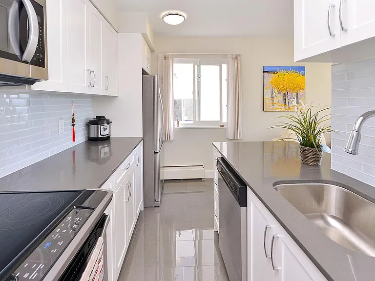 628 Dallas Rd #105 — Photo 31
