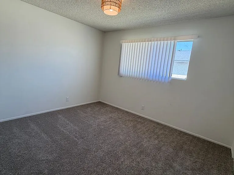 147 Sespe Ave — Photo 20