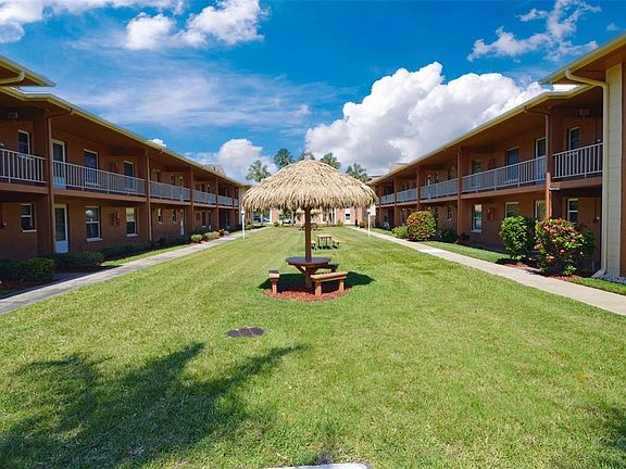 3rd image of 12760 Indian Rocks Rd APT 605