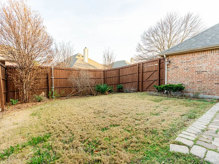 935 Panther Ln — Photo 26