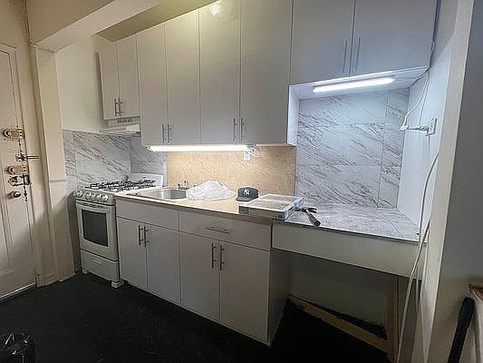 5th image of 83-43 118th St #6M