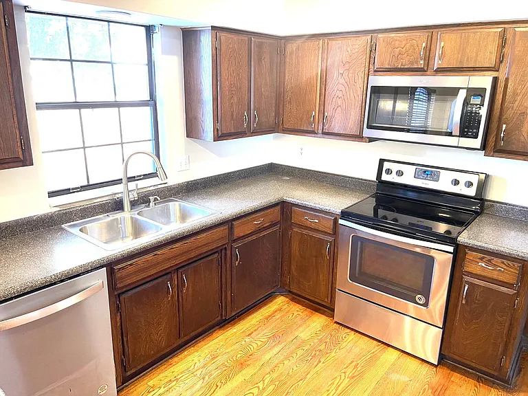 7065 E Princeton Ave — Photo 8