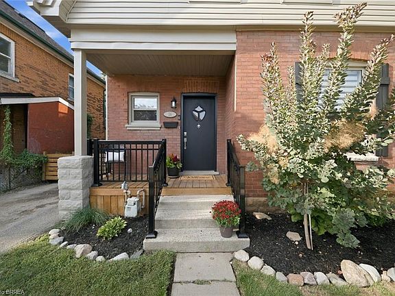 5th image of 14 Allenby Ave