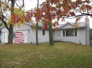 1680 Edgewood Dr, Davis, IL