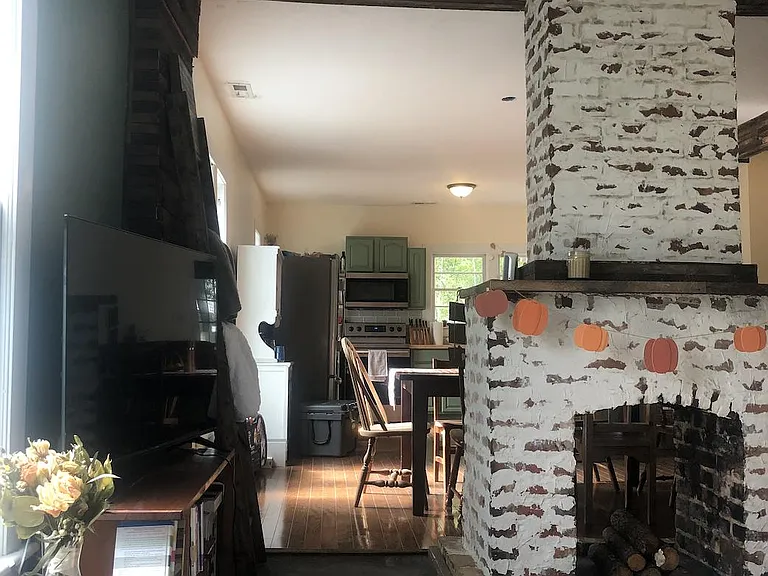 2909 Noah St — Photo 4