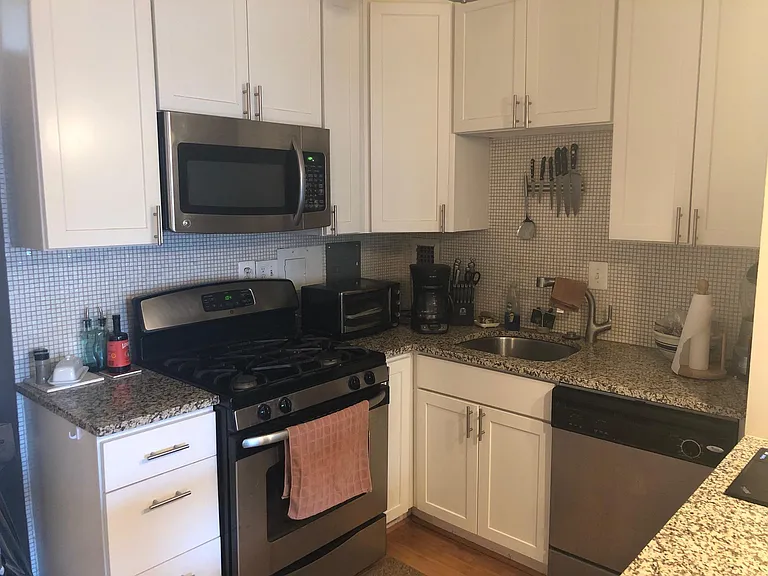 950 25th St NW #215S — Photo 6
