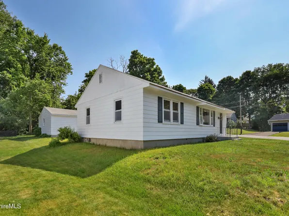 51 Preston Ave, Pittsfield, MA 01201