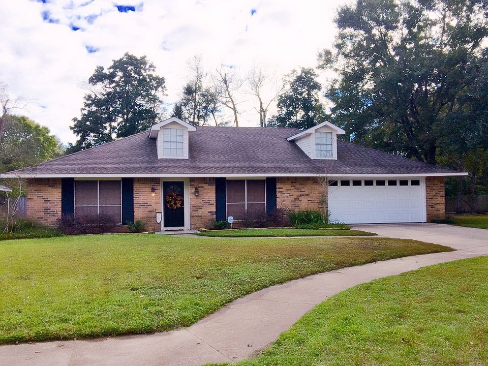 1303 Patriot Drive, Slidell