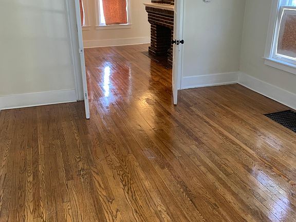 4th image of 3518 Bedford St #1