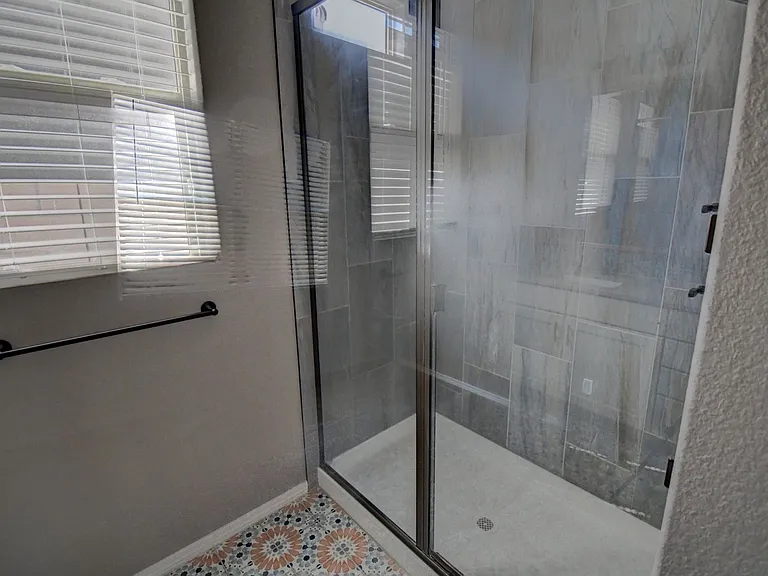11404 Rock Squirrel Ave SE — Photo 9