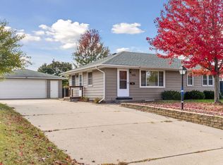 560 57th Ave NE, Fridley, MN 55432