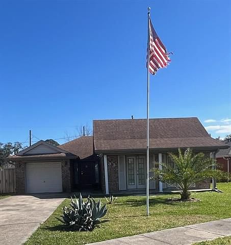 1st image of 333 Heritage Ave