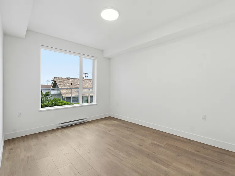 17783 56a Ave #D261 — Photo 7