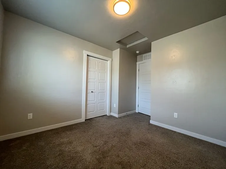 128 N Sevenoaks Ave — Photo 12