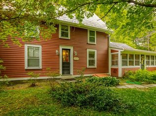 90 Belchertown Rd, Amherst, MA 01002