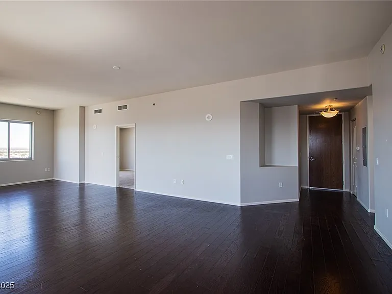 8255 Las Vegas Blvd S #1702 — Photo 23