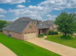3541 Abes Landing Dr, Granbury, TX 76049