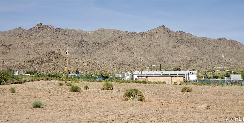 2nd image of 3690 N Bosque Rd