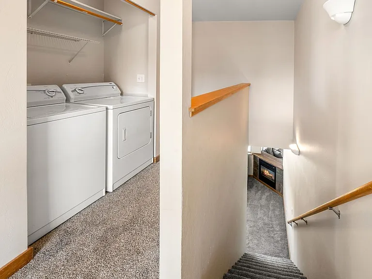 4006 Broadwater Ct — Photo 25