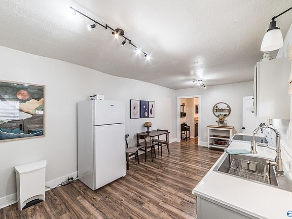 3rd image of 3101 & 3103 Triana Blvd