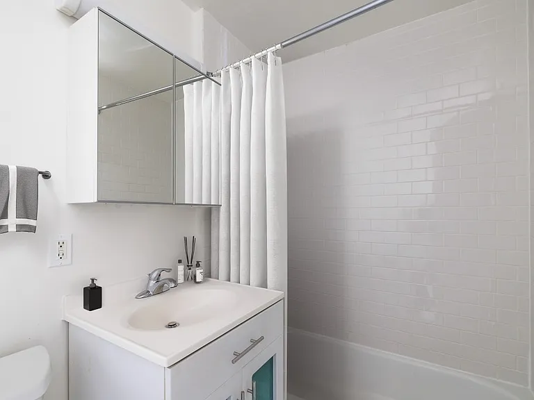 63 Schermerhorn St #12B — Photo 3