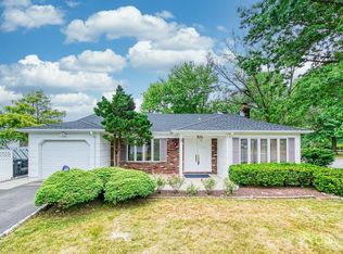2 Peter Ave, Kendall Park, NJ 08824