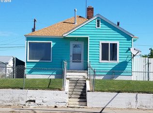 697 E Ridgeway Ave, Hermiston, OR 97838