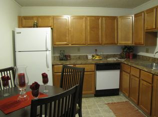 3012 Treeside St NW #E, Canton, OH 44709