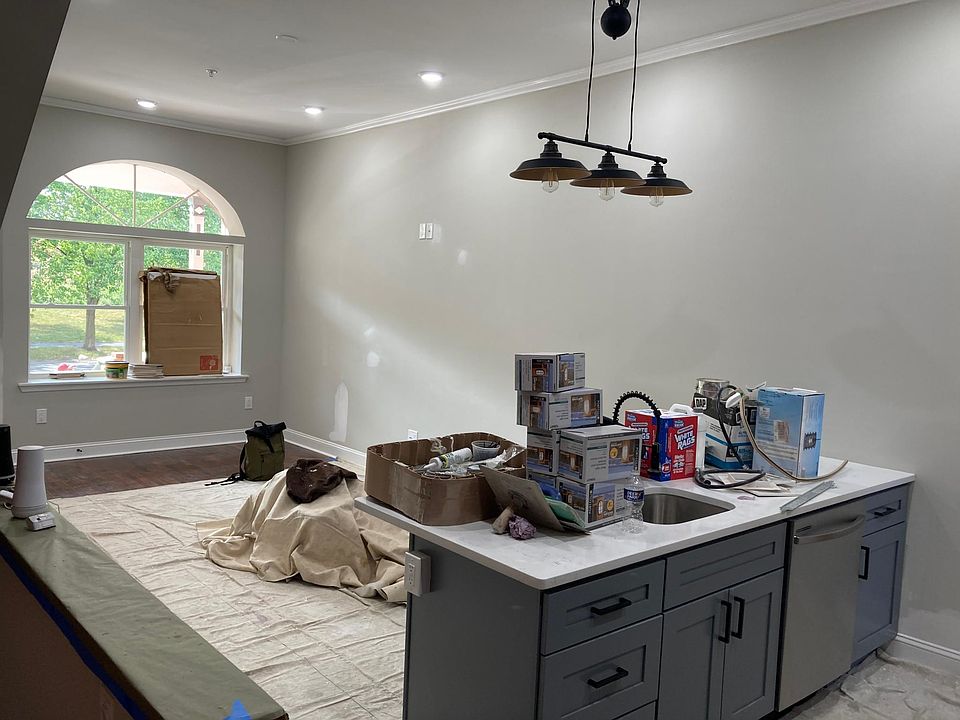1st image of 1927 N 33rd St #11