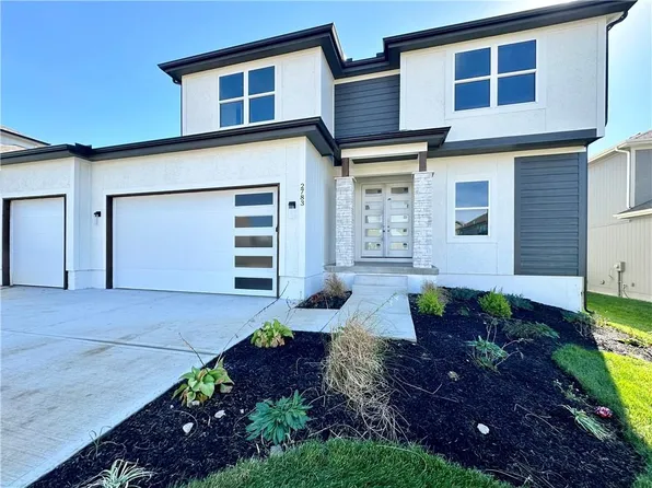 2783 SW 11th Ter, Lees Summit, MO 64081