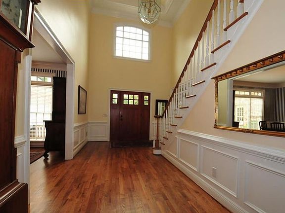 2nd image of 140 Keswick Way