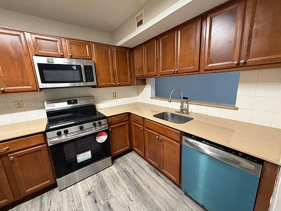4th image of 3400 Foxcroft Rd APT 215