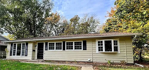 4145 Camelot Dr Photo 1