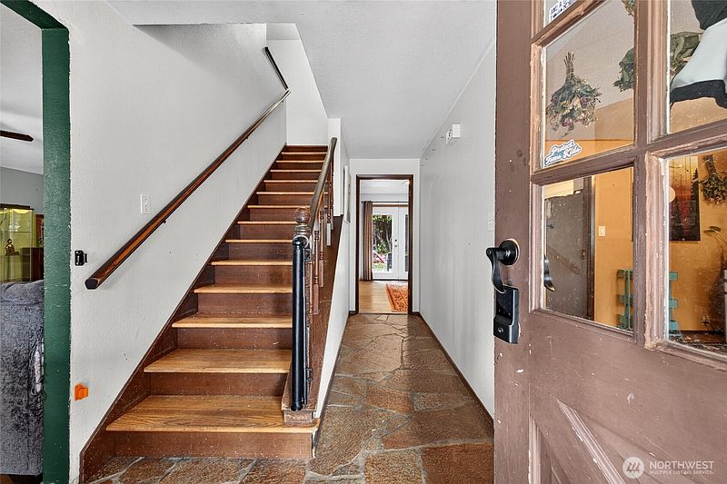 2nd image of 26523 Manchester Avenue