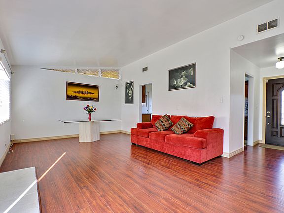 5th image of 533 Tamar Dr