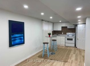 98 Avondale Ave, Toronto, ON M2N2V2