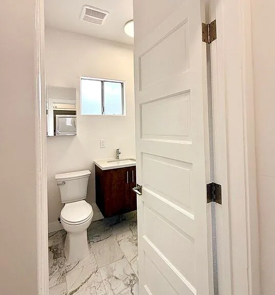224 S Kenilworth Ave — Photo 4
