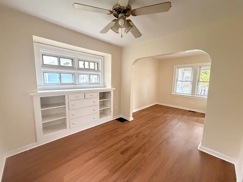 1817 Giant St