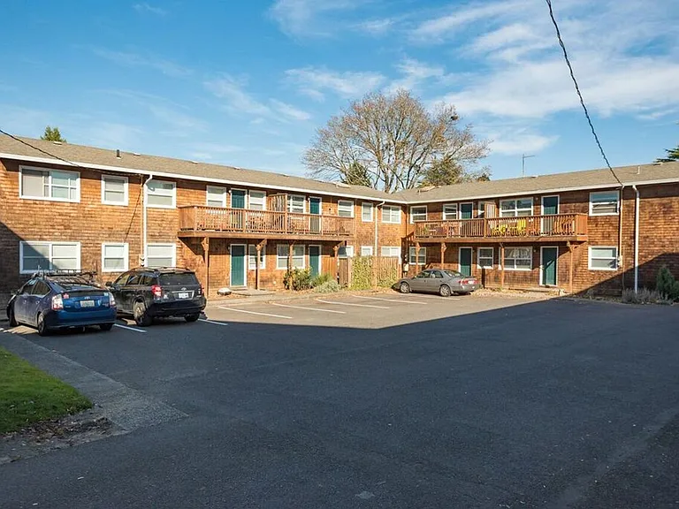 The Waverleigh Apartments — Photo 44