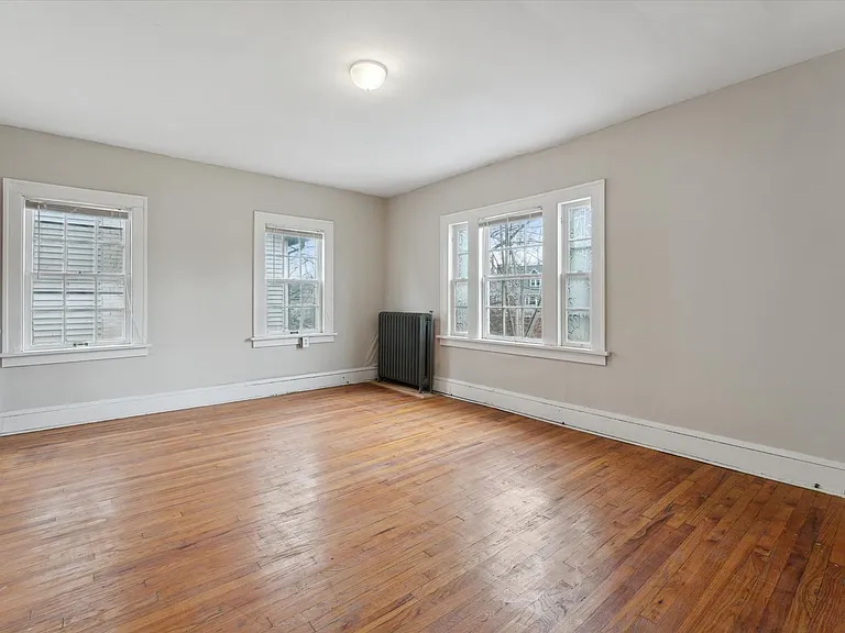 13108 Cedar Rd Cleveland Heights Oh 44118 — Photo 22