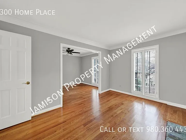 1300 Home Pl — Photo 15