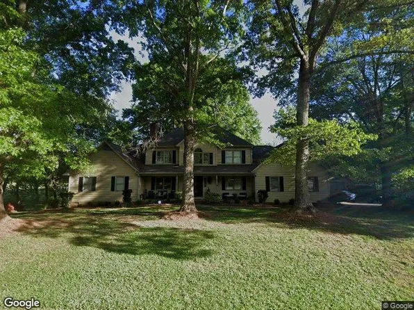 103 Chateau Dr, Gastonia, NC 28056