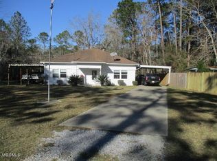 2304 Callie Rd, Gautier, MS 39553