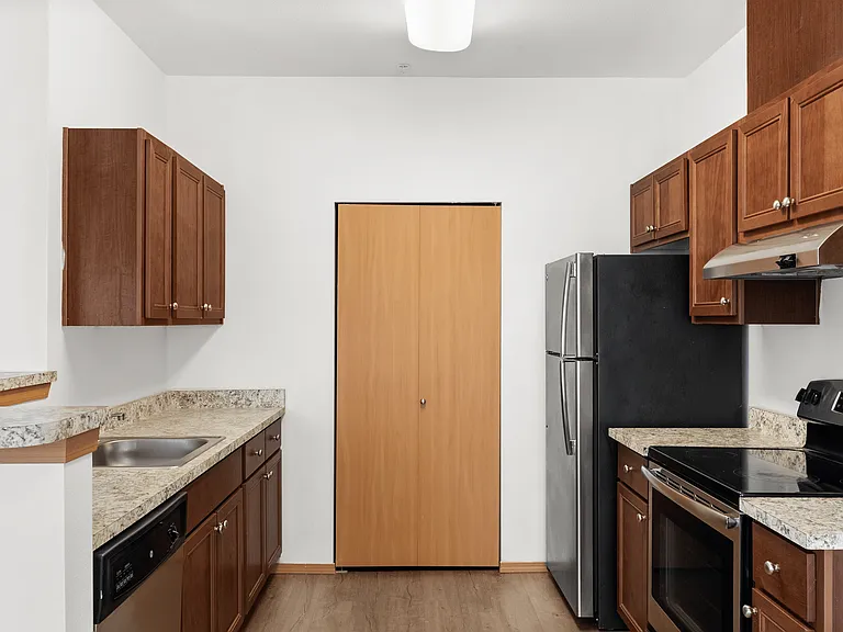 1 Bed 1 Bath Deluxe - 738 Sq Ft 1 Bed 1 Bath Deluxe - 738 Sq Ft
