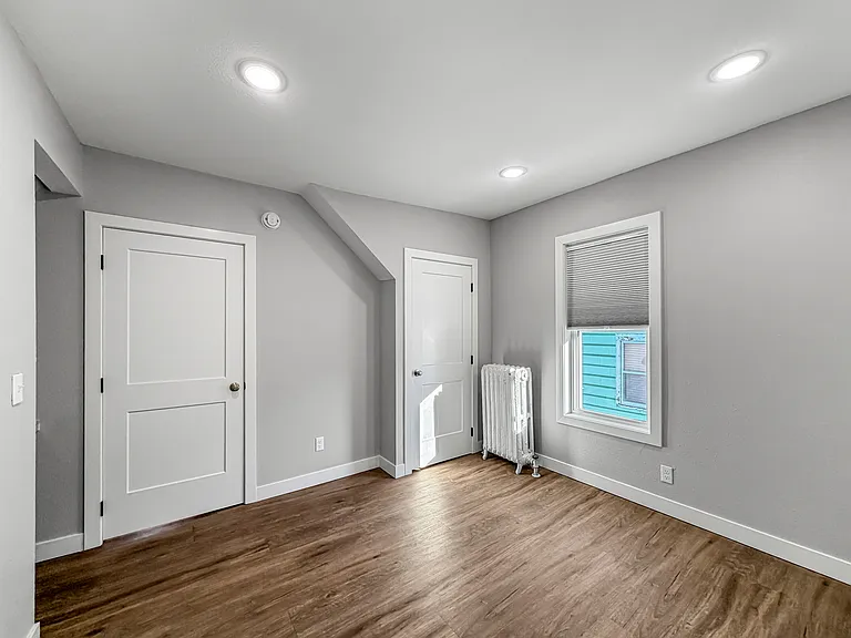 309 N 5th St #3 — Photo 5