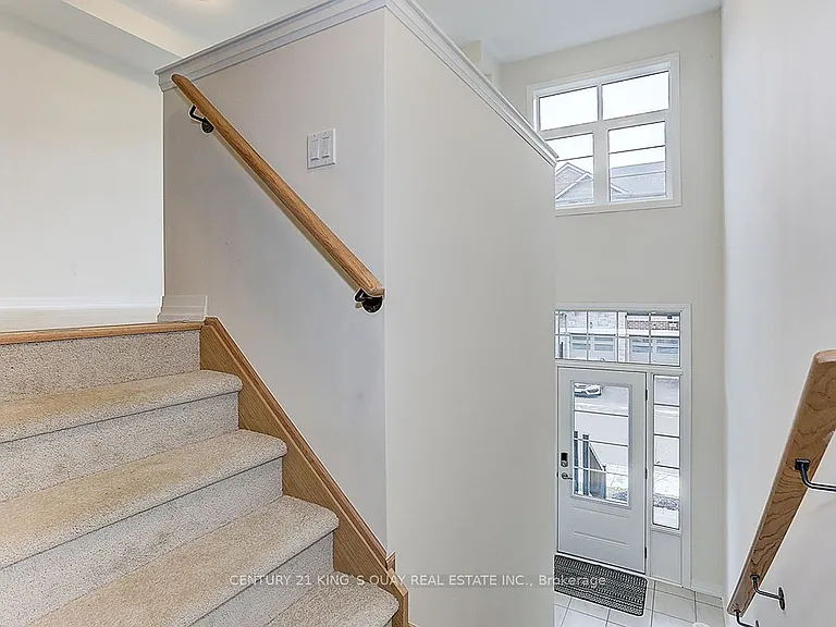 37 Sissons Way — Photo 4