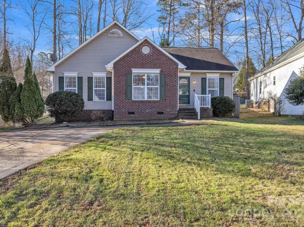 306 Chinaberry Dr, China Grove, NC 28023