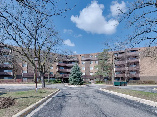 840 Wellington Ave Unit 318, Elk Grove Village, IL 60007