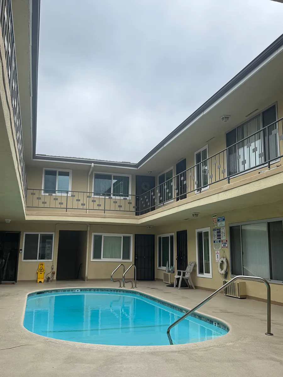 Building Photo - 5638 Whitsett Ave #12A