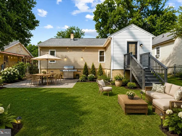 31 Kelley Rd, Fredericksburg, VA 22405